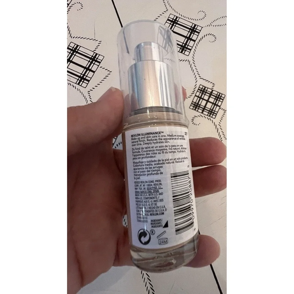 Revlon Illuminance Skin-Caring Foundation 5% Hyaluronic + Squalane , Shade 217